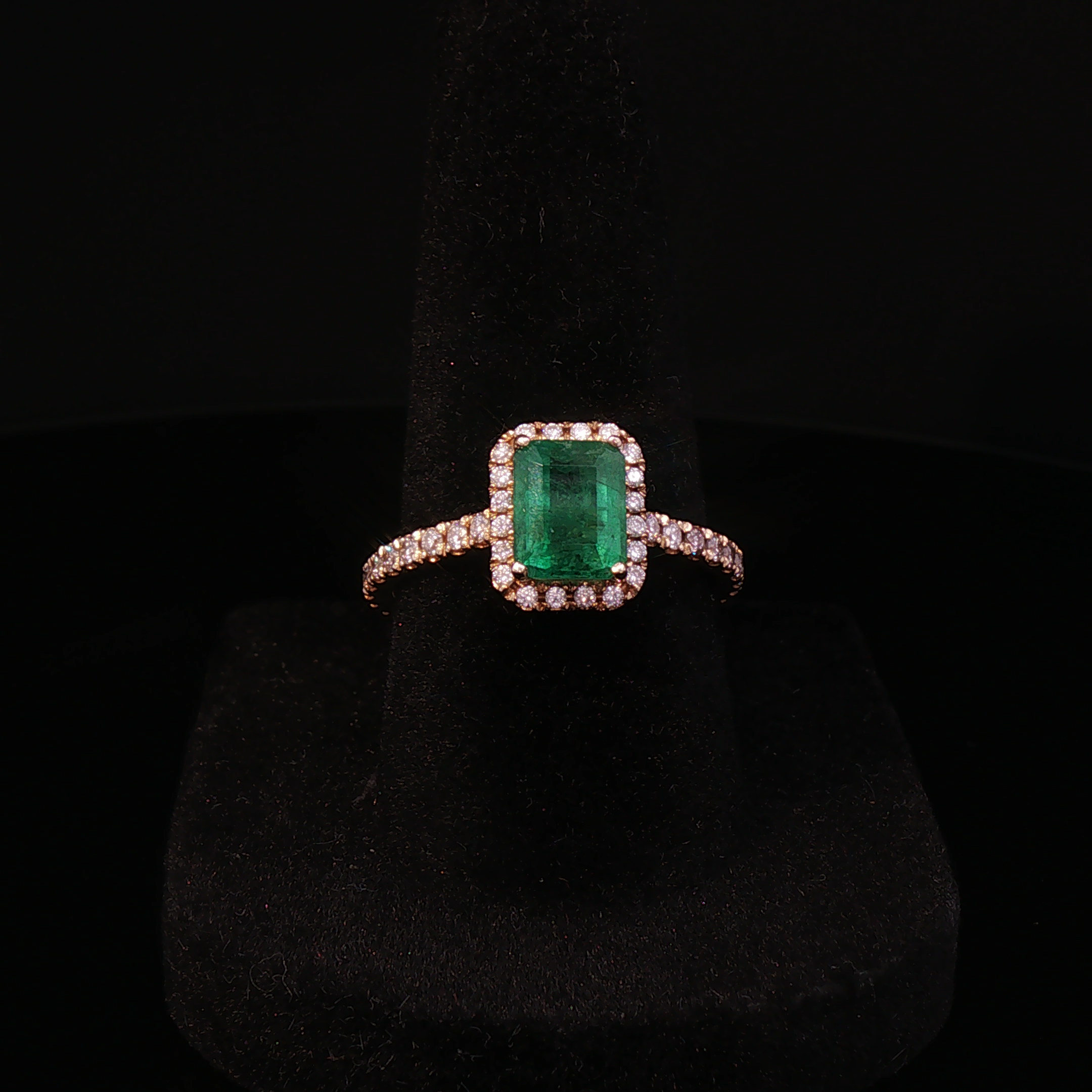 Emerald halo ring