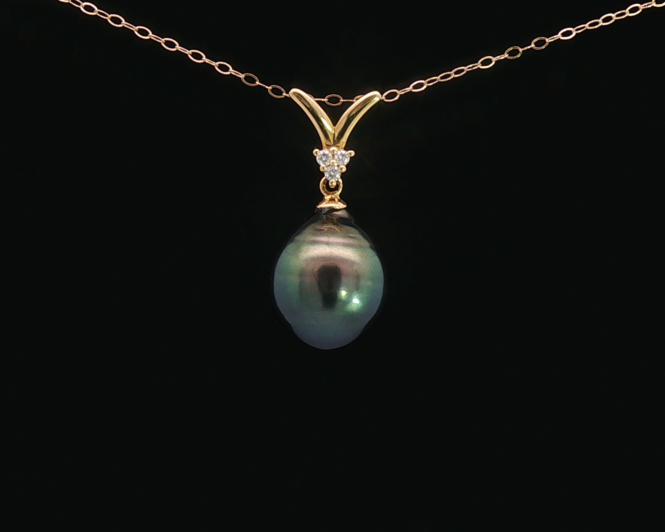 Thaitian Pearl Y Pendant