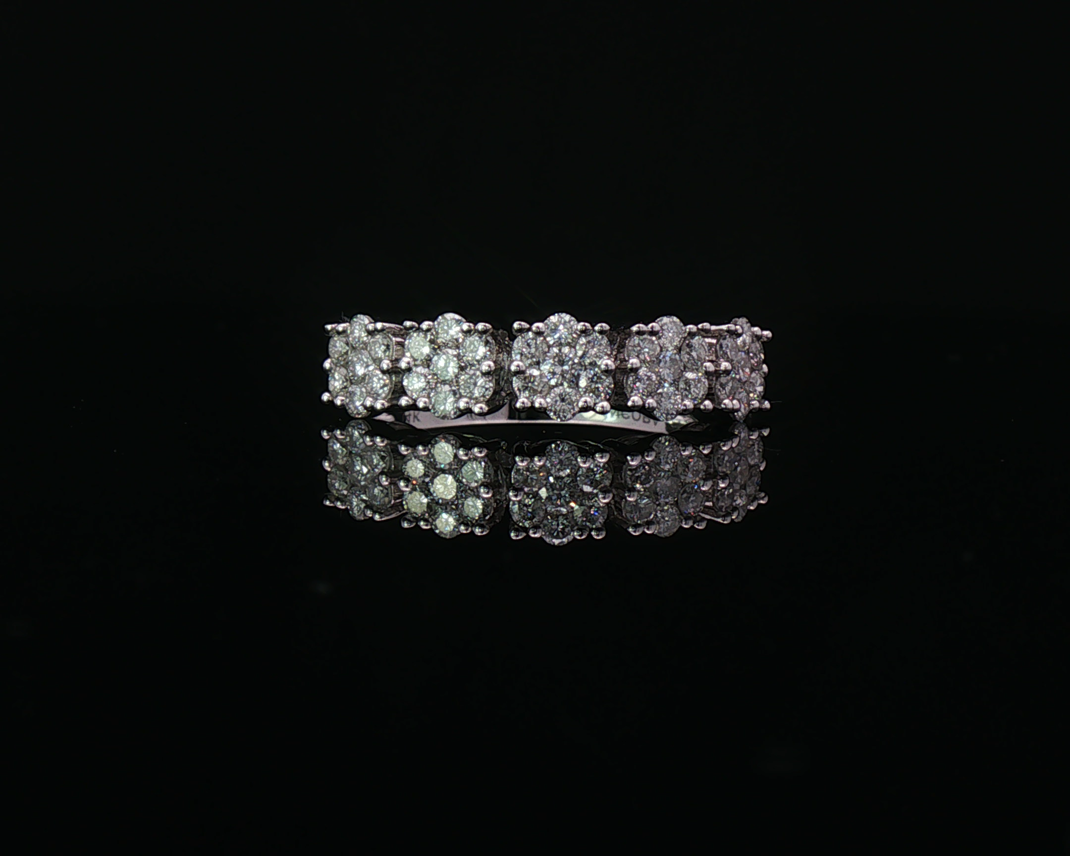 Diamond bloom band