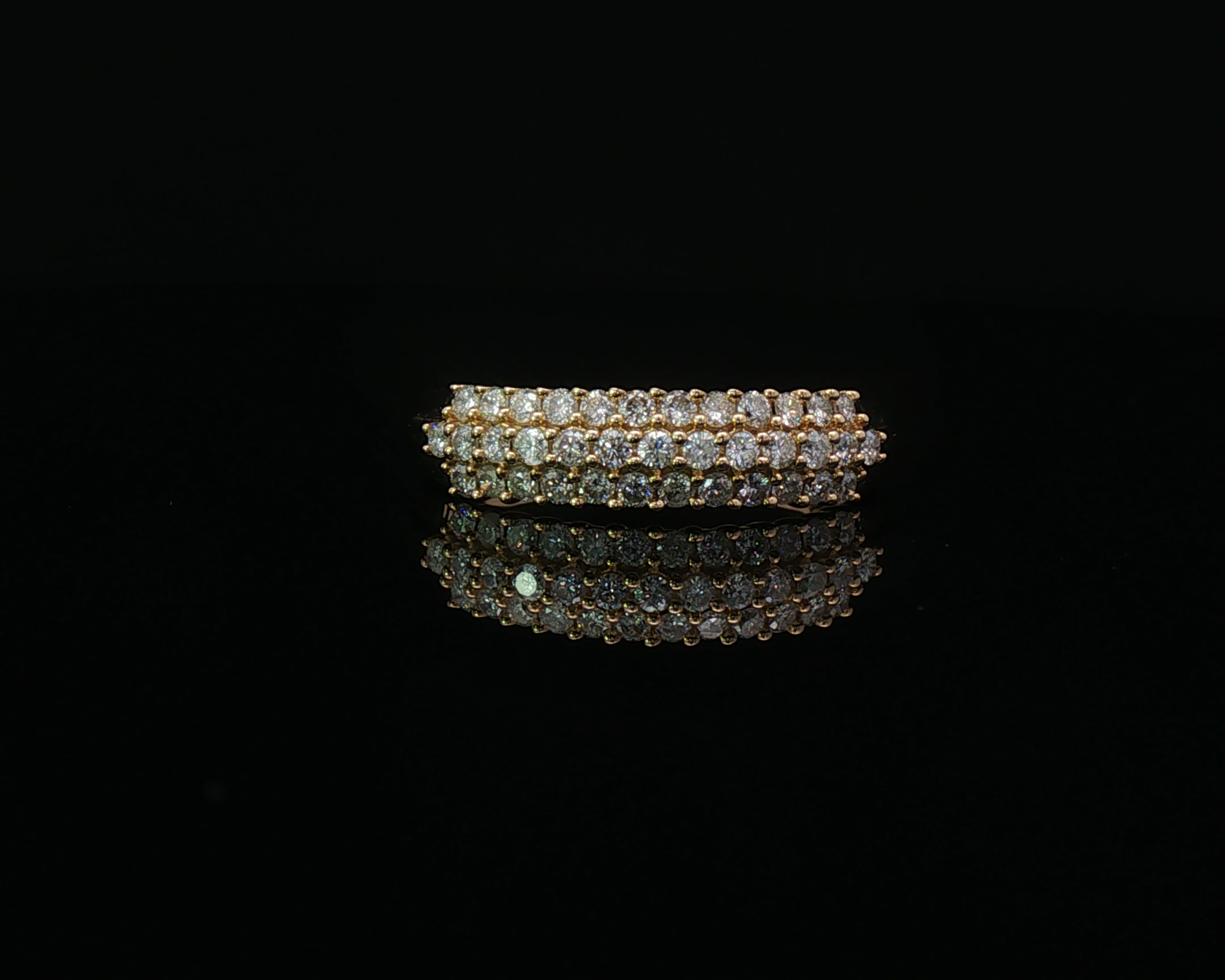 Tripple row diamond band
