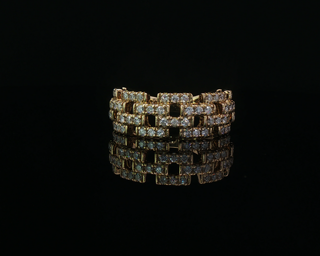 Grid motif ring