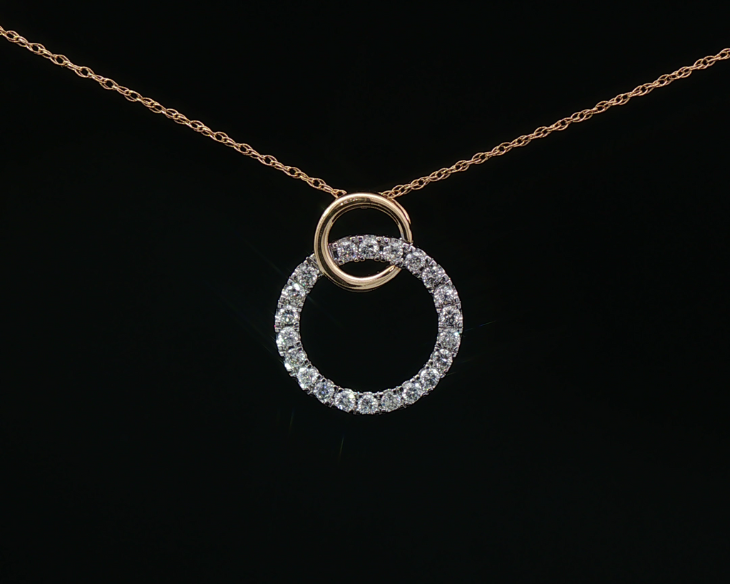 Intertwined circle pendant