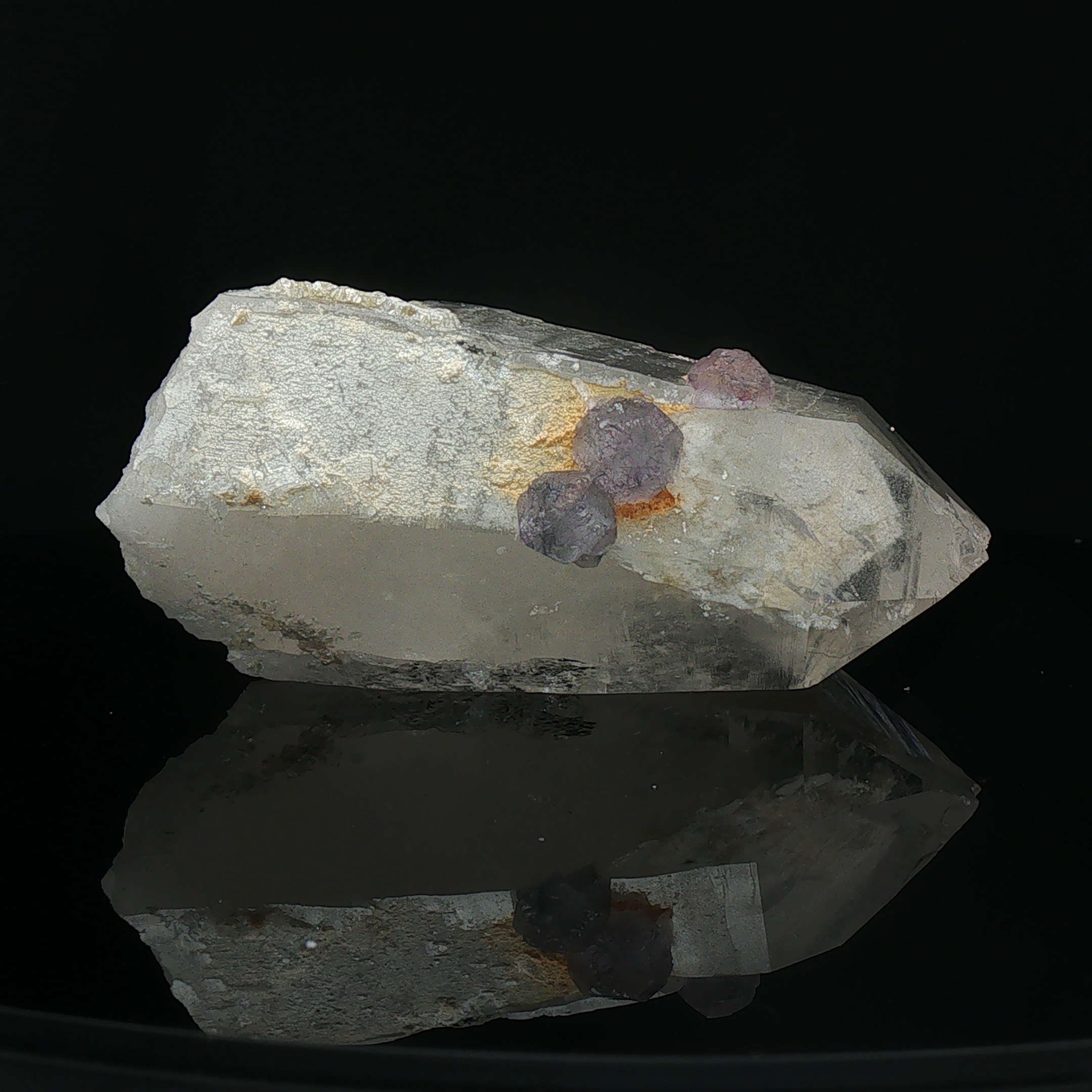 Fluorite on quartz phantom