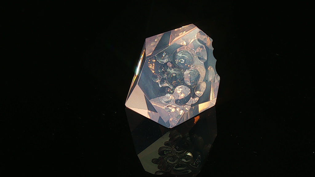 Faceted Bubbles
