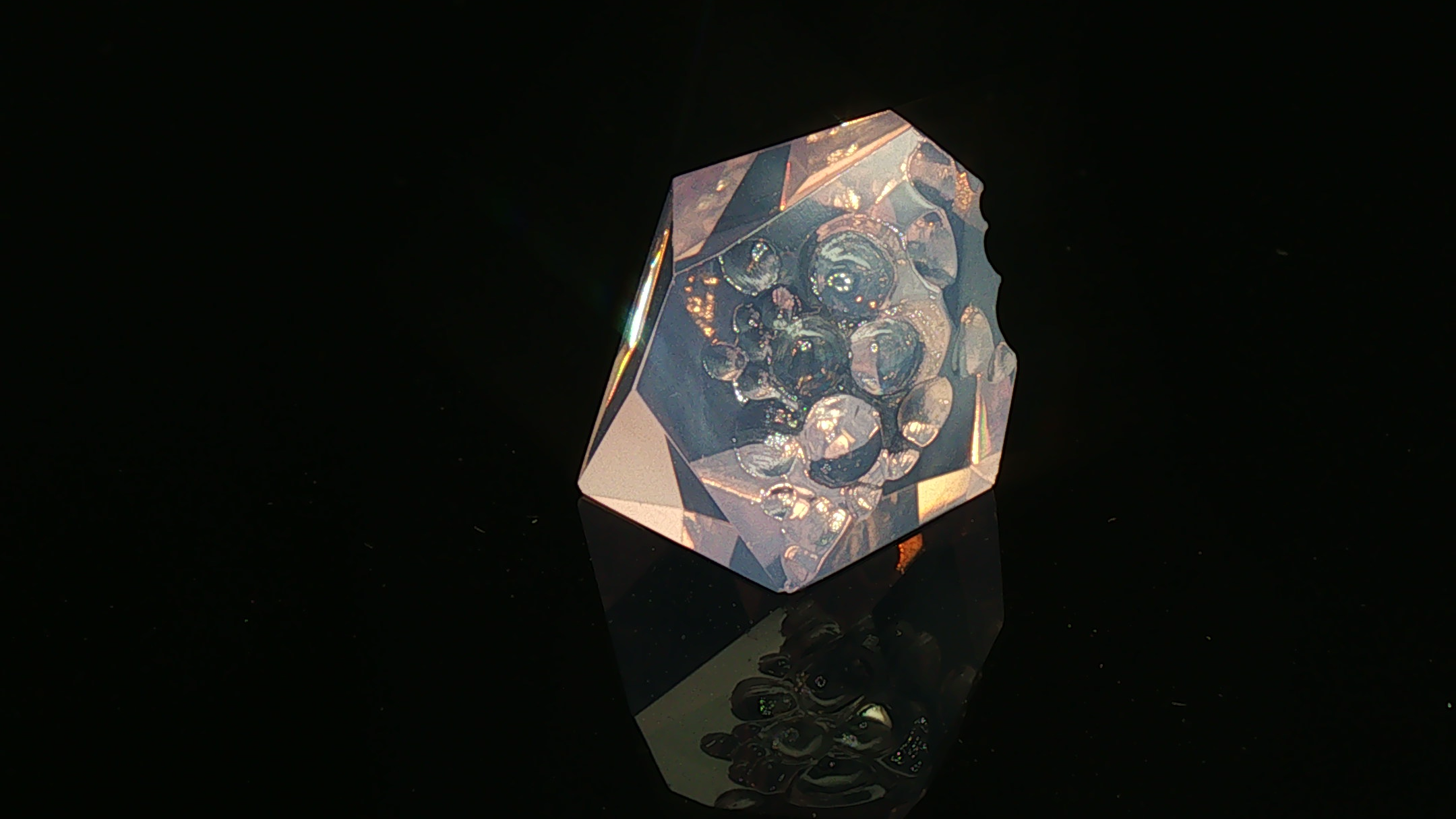 Faceted Bubbles