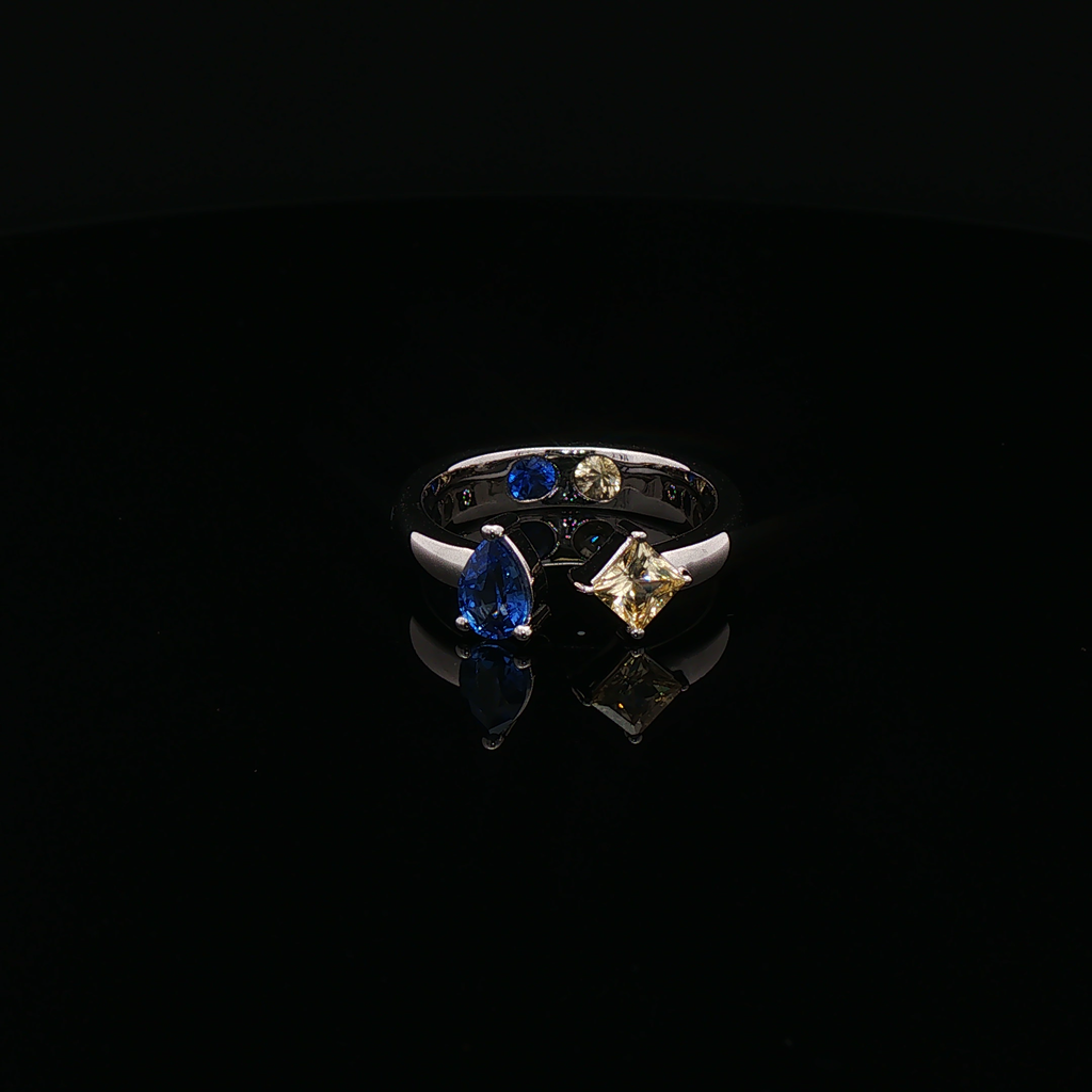 Sapphire Toi et Moi Ring