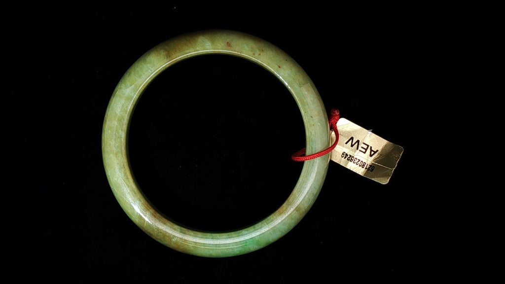 Jade bangle