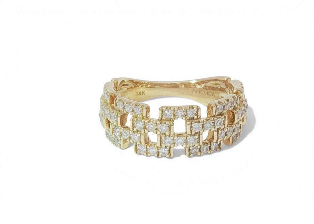 Grid motif ring