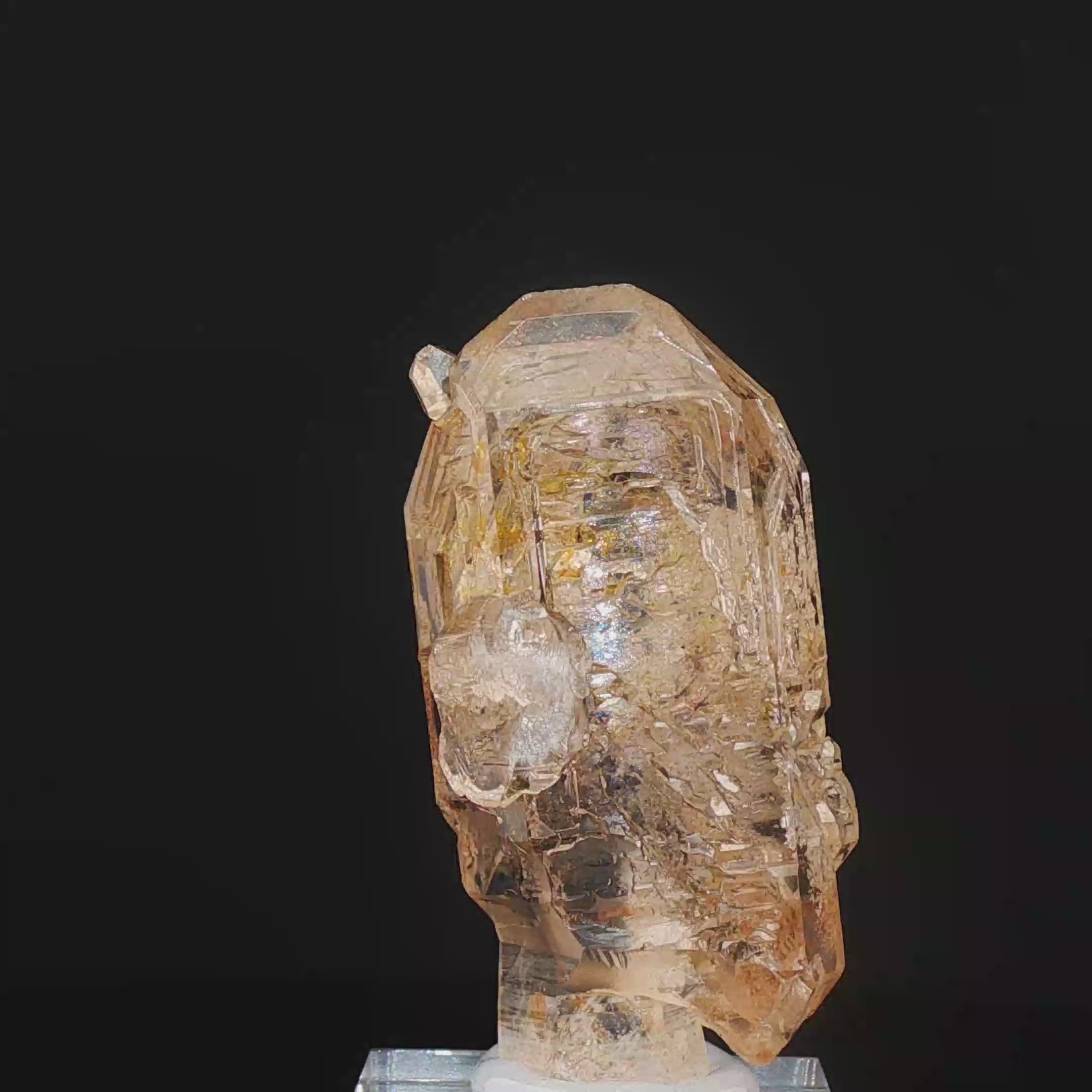 Petrol quartz