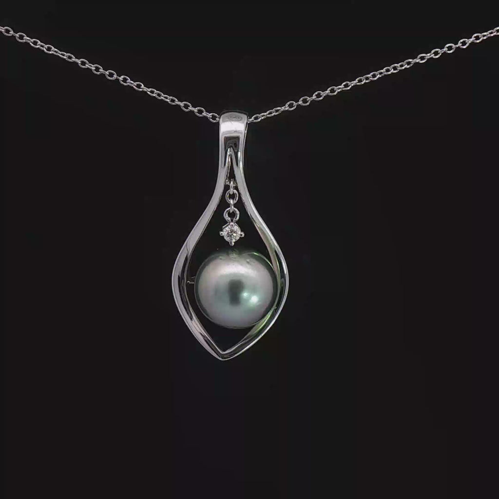 Tahitian Pearl Teardrop Pendant
