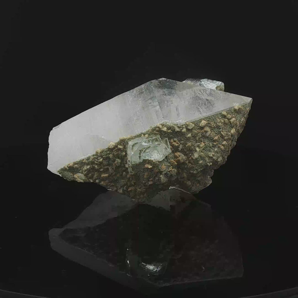 Fluorite, feldspar on quartz